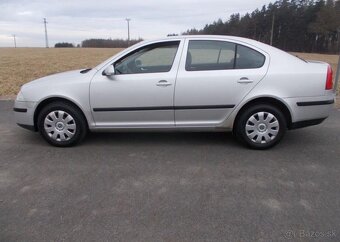 Škoda Octavia 1,6 85KW benzín manuál 85 kw - 2