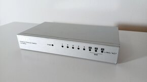 NA PREDAJ Switch Zyxel 8-ports - 2