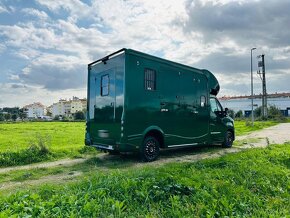 Prepravník koní Renault Master 5-miestny ATM / Automat - 2