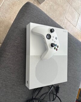 Xbox One S 1TB All Digitall - 2