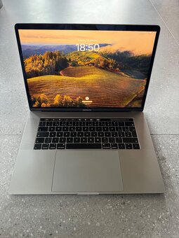 Macbook Pro 15” retina touchbar - 2