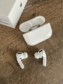 Air Pods Pro 1. Gen (poškodené) - 2