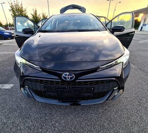 Toyota Corolla 1.8 Hybrid e-CVT Comfort - 2