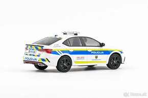 Škoda Octavia IV zahraniční policie 1:43 Abrex - 2