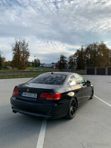 BMW E92 325I - 2