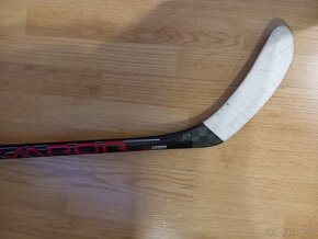 Predám hokejku Bauer Vapor x4 - 2