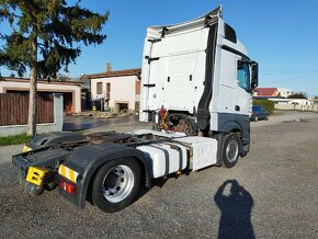 Mercedes Actros Mega - 2