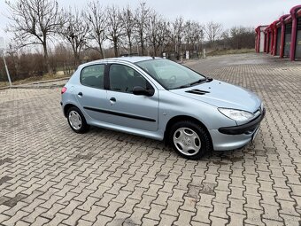 Peugeot 206 1.1 benzín - 2