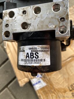 Abs pumpa kia rio 1.4 71kw 2007 - 2