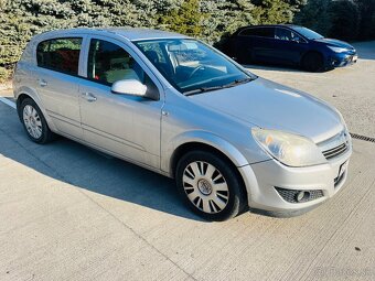 Opel Astra H 2008, 1.4 benzin - 2