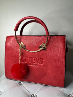 Guess kabelka cervena - 2