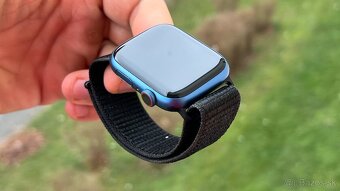 Apple Watch 7 45mm verzia LTE modrá - 2