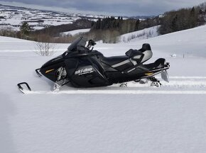 Ski doo mach Z 1000 (r.v.2009) - 2