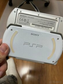 Sony PSP GO WHITE PEARL - 2