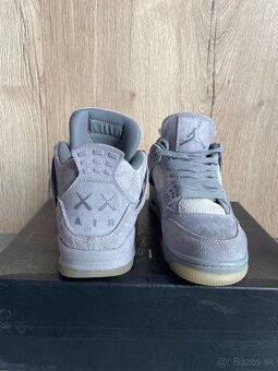 Nike Air Jordan 4 Retro x Kaws Cool Grey - 2