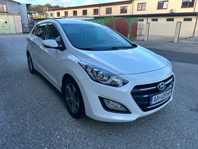 Hyundai i30 CW 1.6 CRDi - 2