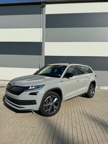 Škoda Kodiaq Sportline 2.0 TDI DSG NARDO GREY - 2