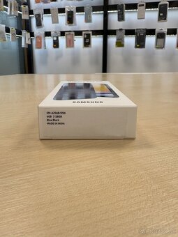 Samsung Galaxy A25 5G Fialová - 128 GB - 2