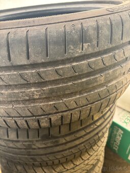 Predám continental 225/40r18 - 2