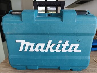 Makita aku skrutkovač - 2