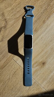 Fitbit Charge 5 - 2