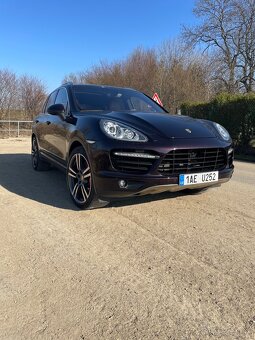 Porsche Cayenne Turbo - 2