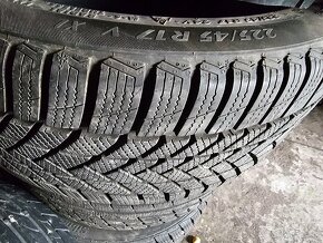 Kúpim 1ks pneu 225/45 r17 - 2