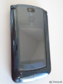 Motorola Razr 2 V 8 - 2