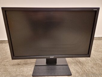 Monitor Acer V226HQL UM.WV6EE.009 čierny - 2