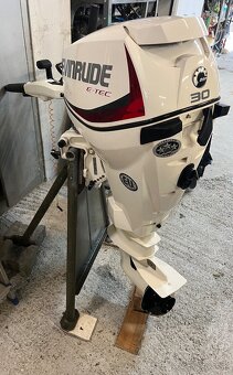 Lodny motor Evinrude 30 - 2