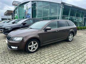 Skoda Octavia Combi 2.0 TDI Style - 2