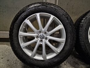 VW 5x112 R19 zimne pneu 255/55R19 - 2