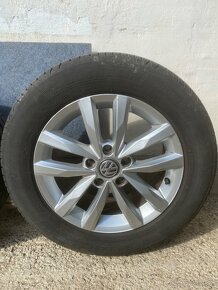 Predám originál disky Volkswagen 5x112 r16 + gumy 205/60 r16 - 2