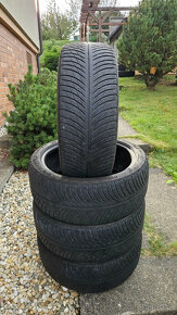 MICHELIN PILOT Alpin 5 - 235/40 r19 zimní. - 2