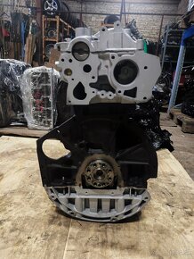 Motor po repasu Opel Vivaro 2.0 M9R (M9RC830) - 2