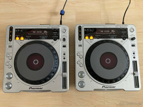 2x Pioneer CDJ-800MK2 - 2