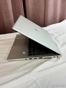 HP EliteBook 840 G5,8gb rám, 237 GB pamäť - 2