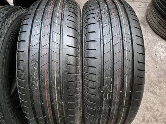 215/60 r17 letné 4 ks BRIDGESTONE - nejazdené - 2