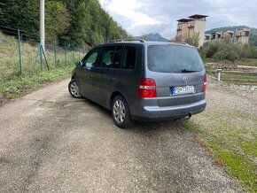 Volkswagen Touran 2.0TDI 7-miestne - 2