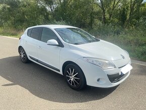 Renault Megane 2011, 1.6 - 2