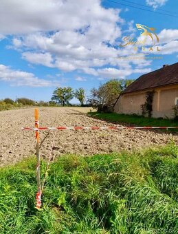 Pozemok čiastočne určený na výstavbu rodinných domov - 2