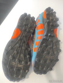 Bežecké topánky trailove Inov8 X-Talon 212 - 2