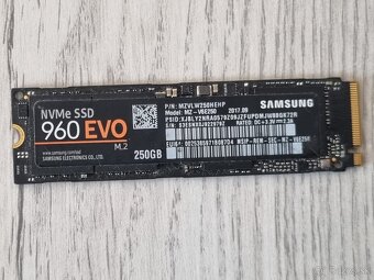 Samsung SSD 960 EVO NVMe M.2 250 GB - 2