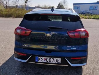 KIA Niro Combi 77.2kw Automat PLATINUM - 2