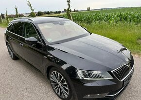 ŠKODA SUPERB 3 COMBI 2.0 TDI 140KW DSG 4X4 L&K DCC R19 - 2