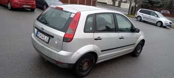 Ford fiesta - 2