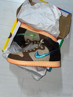 Nike SB Dunk High - 2