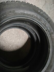 Predám 2 ks zimných pneu Pirelli 175/65 r15 - 2