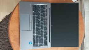 HP ZBook Firefly 14 G8 - 2