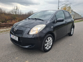 Toyota Yaris 1.3 VVT-I Summer Cool - 2